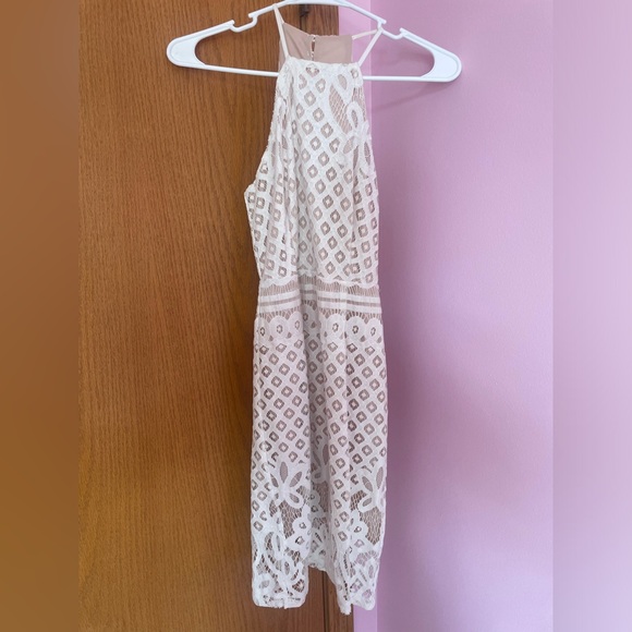 white/cream lace dress - Picture 4 of 5